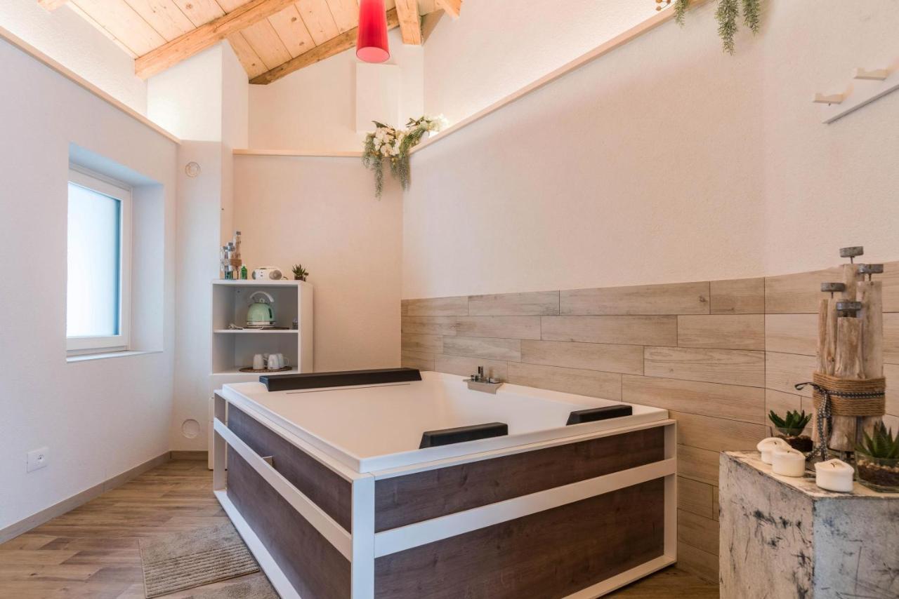 Wellness Lodge Riccardo Santa Giuliana Kültér fotó